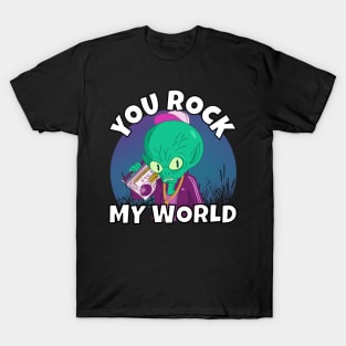 Alien Rock My World - Alien With Boombox T-Shirt